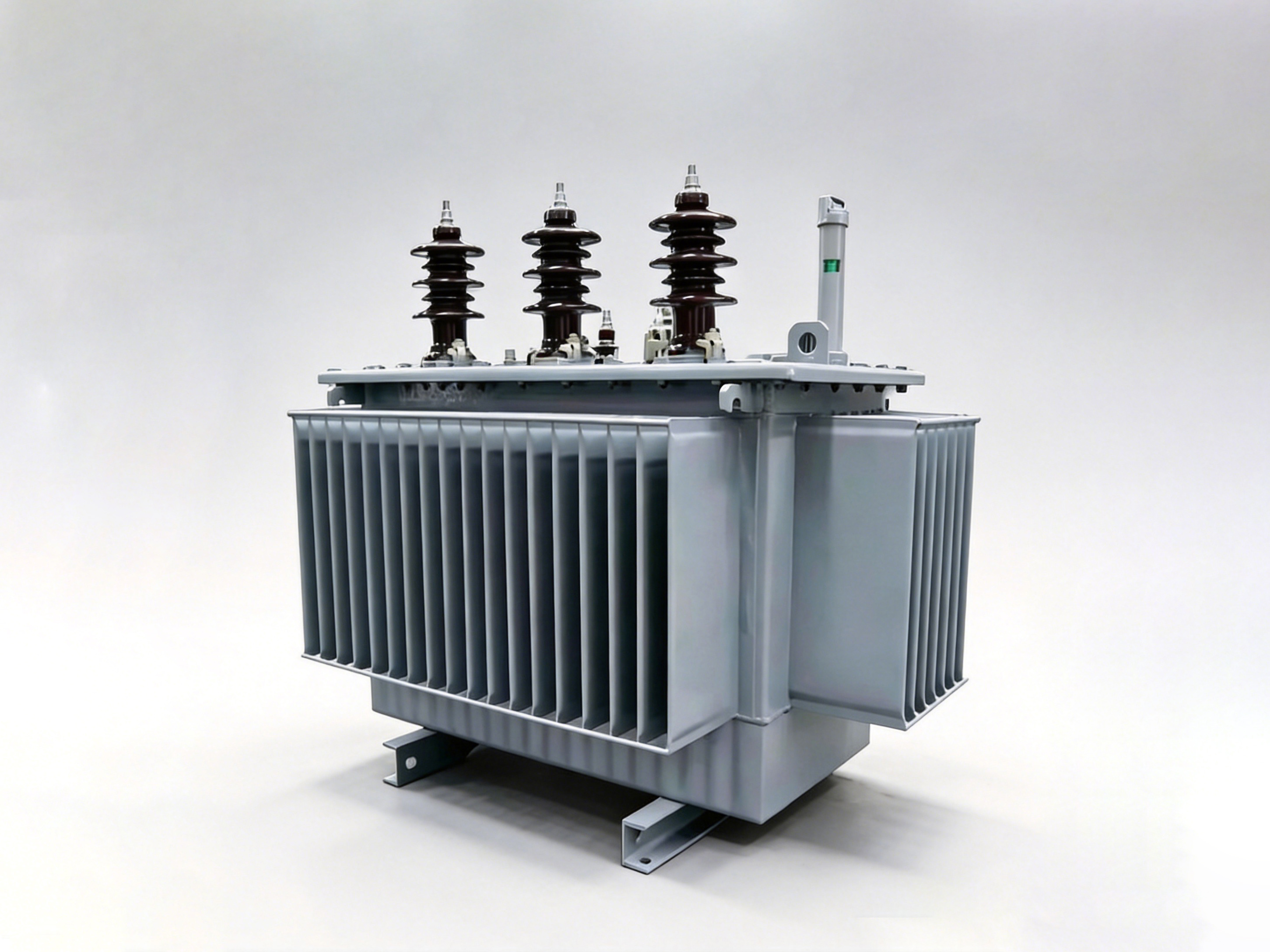 Outdoor anti-corrosion oil-immersed power distribution transformer